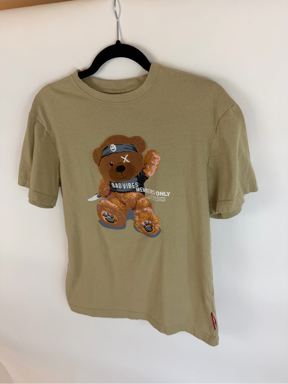 Members Only Bad Vibes Teddy Bear Graphic T-Shirt S/P Tan - Picture 4 of 9